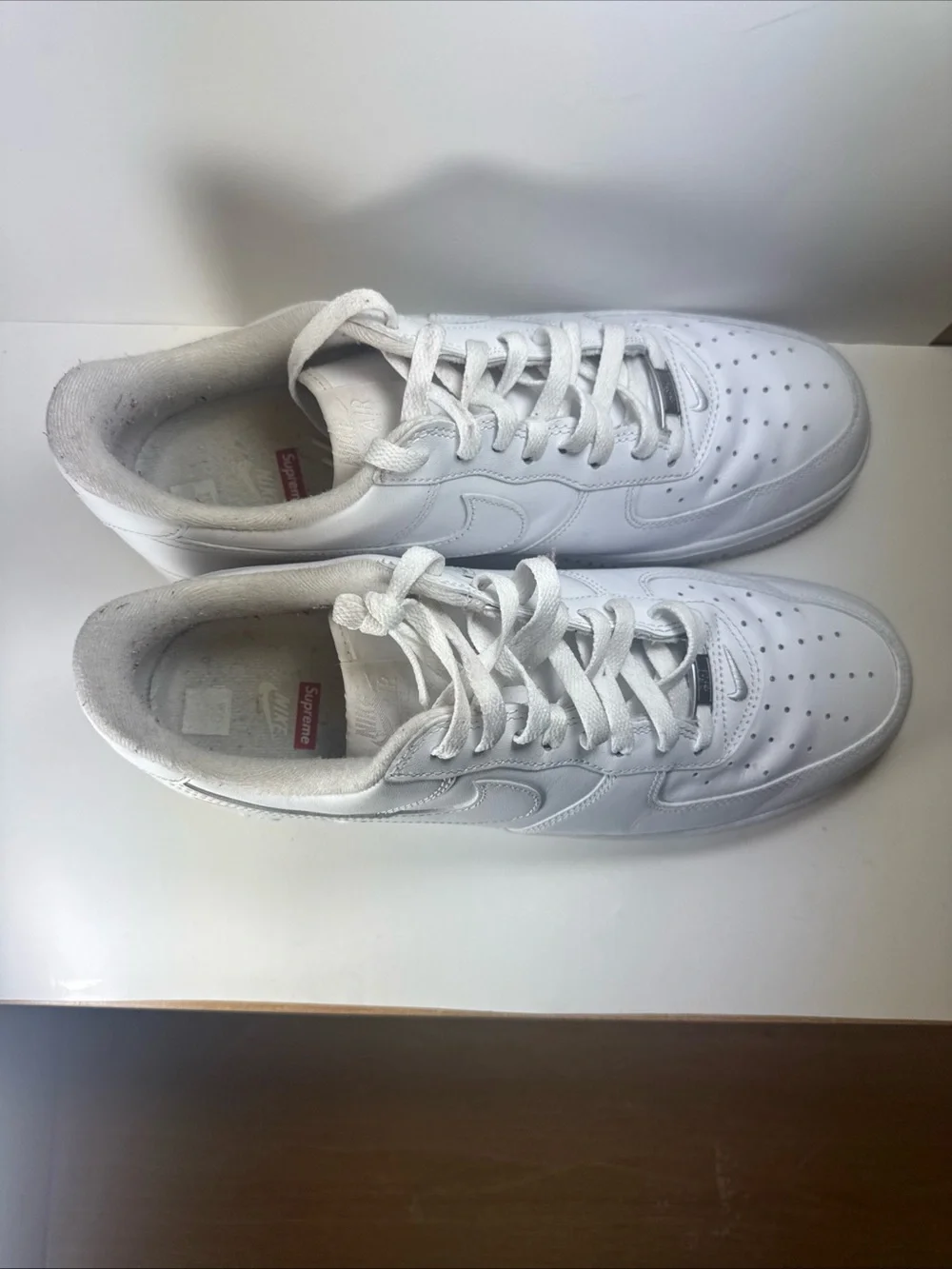 Nike x Supreme White Air Force 1 Low Men’s Size 11 Sneakers